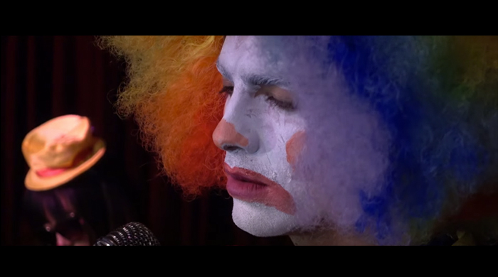 Joe Jonas embodies an emo clown in his cover of Adele’s ‘Hello’