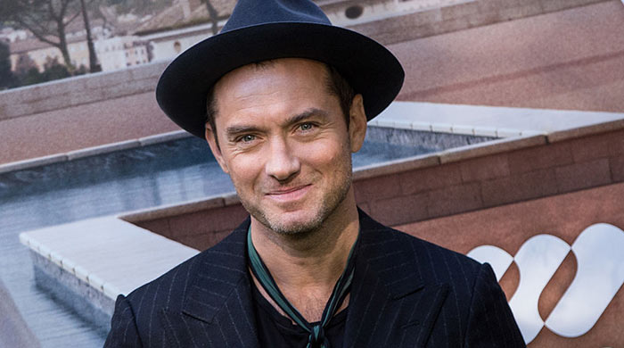 Jude Law to play young Dumbledore in ‘Fantastic Beasts’ sequel