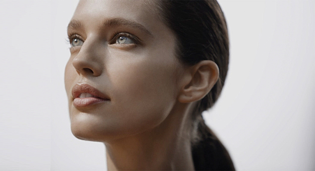 American model Emily DiDonato is the new face of Biotherm