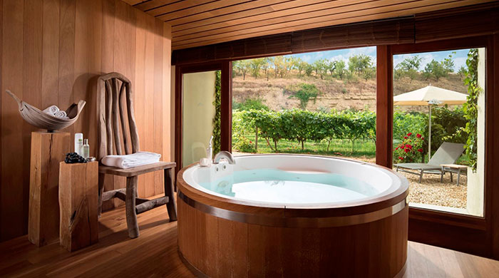 The most ridiculously beautiful spas around the world