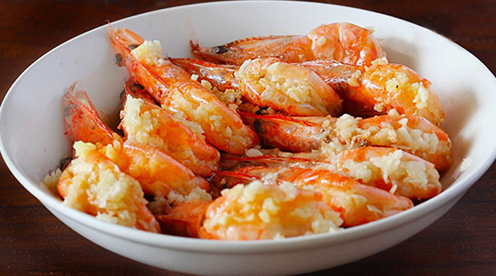 Let’s cook: Steamed garlic prawns recipe