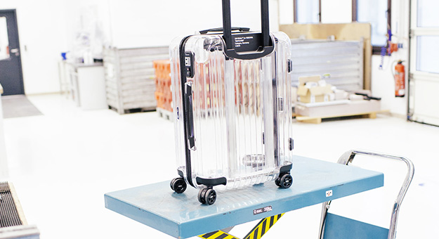 This transparent luggage by Rimowa and Off-White is a beauty