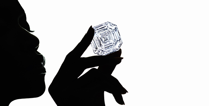 Here’s a look at the world’s largest square emerald cut diamond