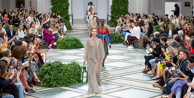 Tory Burch Spring/Summer 2020: An ode to Princess Diana, florals galore ...