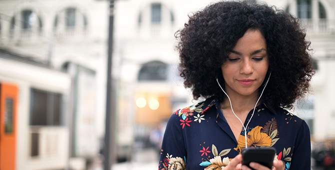 9 Best women empowerment podcasts you should follow and tune into