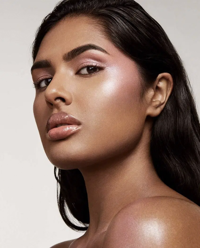 7 of the best highlighters you need for the ultimate summer glow