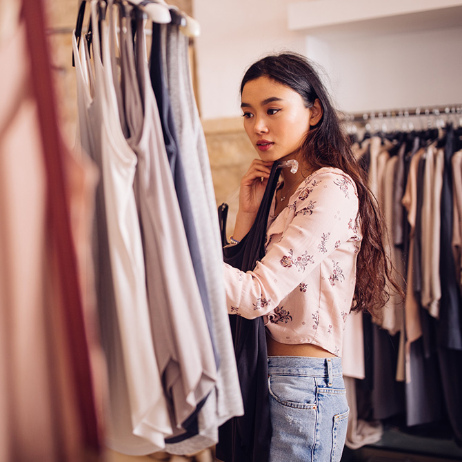 6 Simple tips on how to shop for clothes (and get the right fit) without trying them on