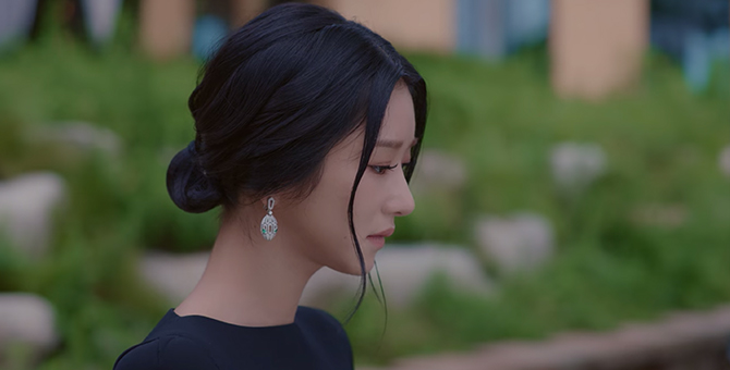 A guide to Seo Ye-Ji’s enviable watches and jewellery collection in ‘It’s Okay To Not Be Okay’