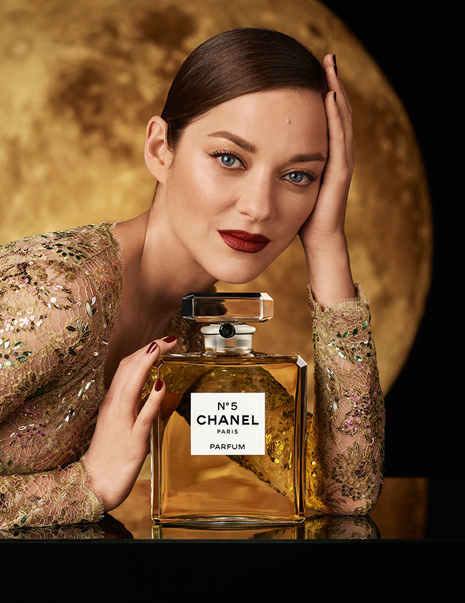 The new Chanel No. 5 campaign starring Marion Cotillard is a joyful love story