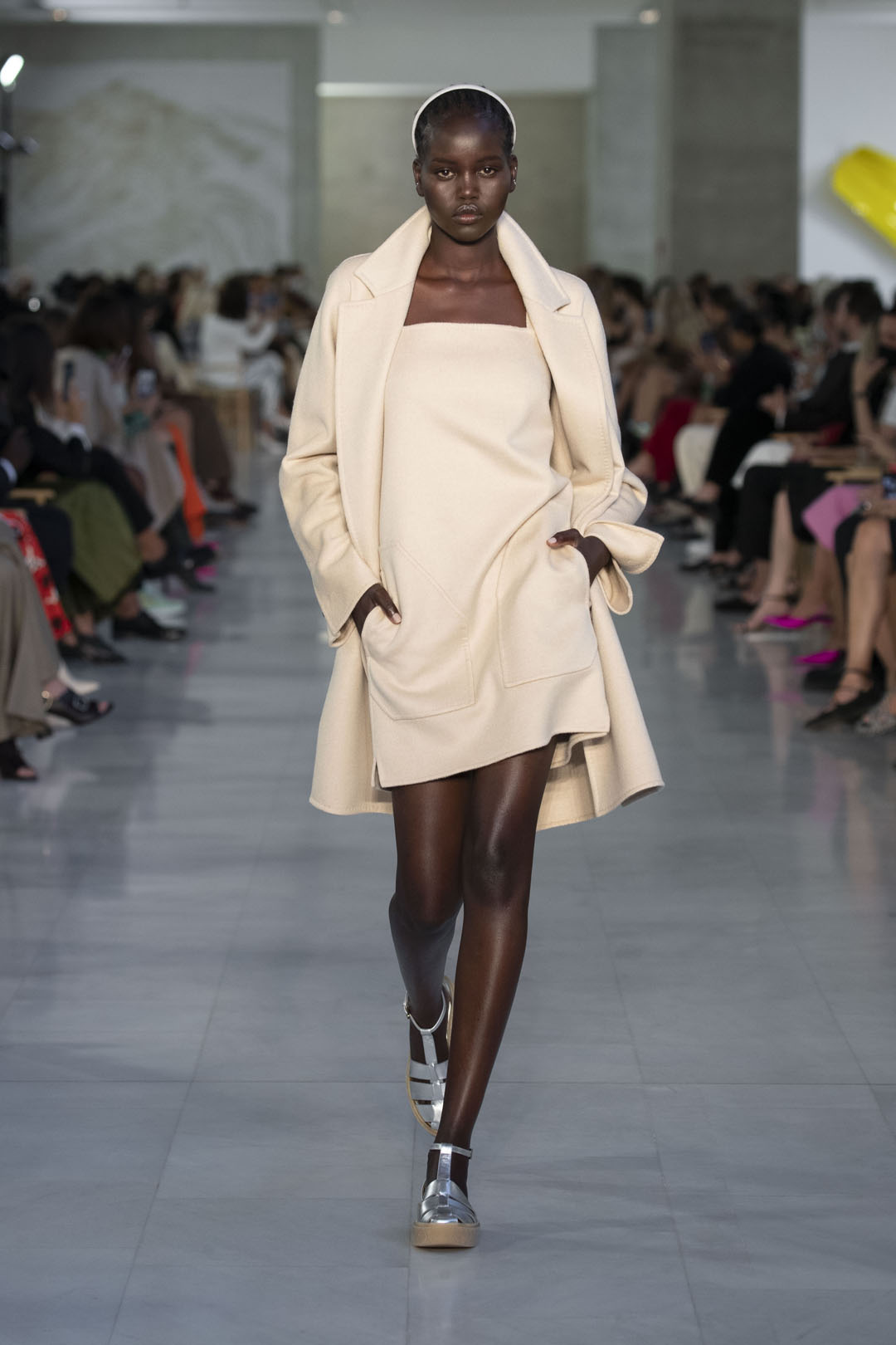 LOOKBOOK: Max Mara SS22 Runway