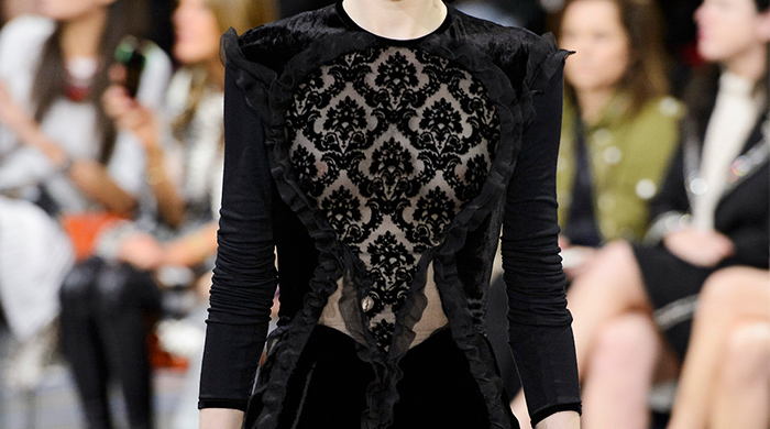 Givenchy Fall 2015: All things dark and beautiful