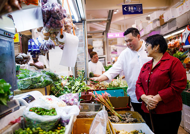 ben yong violet oon tekka wet market singapore