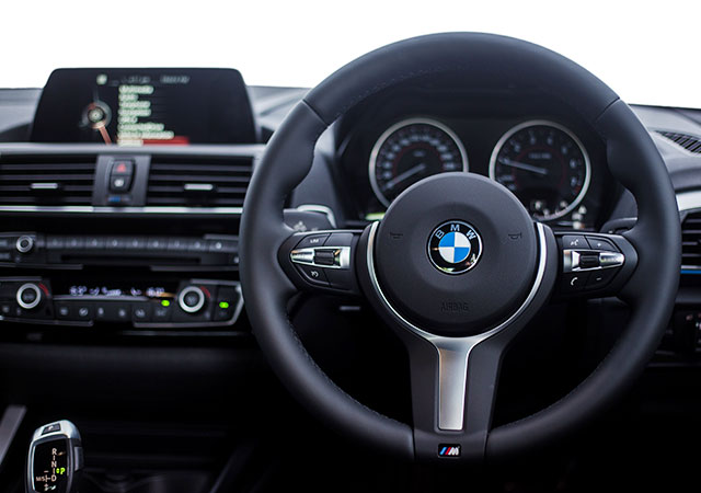 bmw 118i m sport malaysia-interior