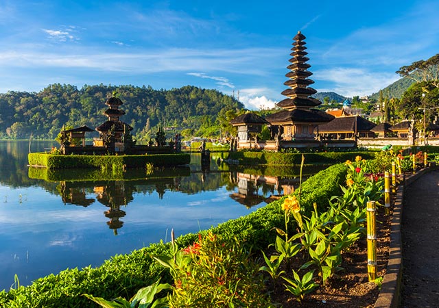 places to travel solo - bali