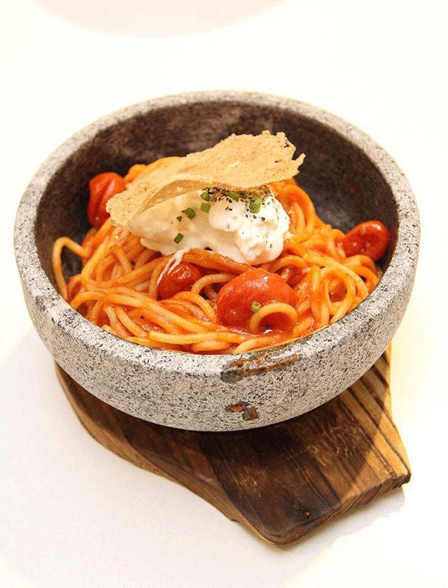Spaghetti with buratta from Palazzo Viva