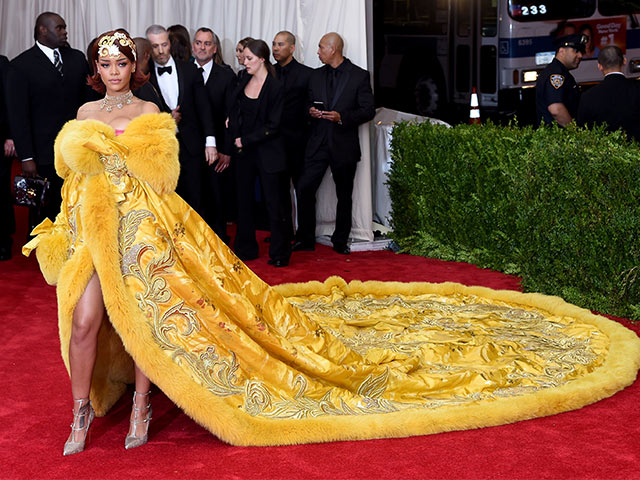 The most talked about #RedCarpet looks of the year | BURO.