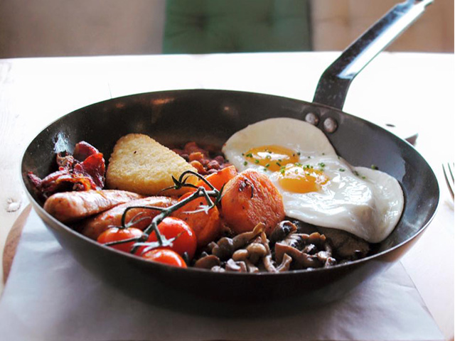 The big breakfast at Yellow Brick Road