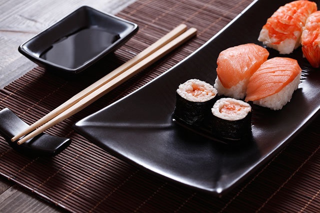 food customs sushi japan