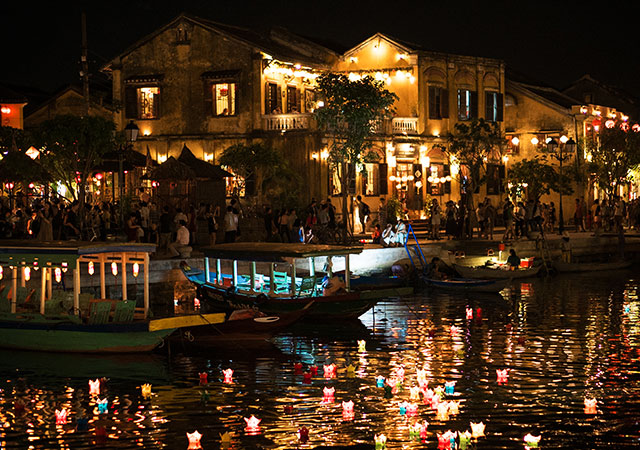 hoi an full moon lantern festival