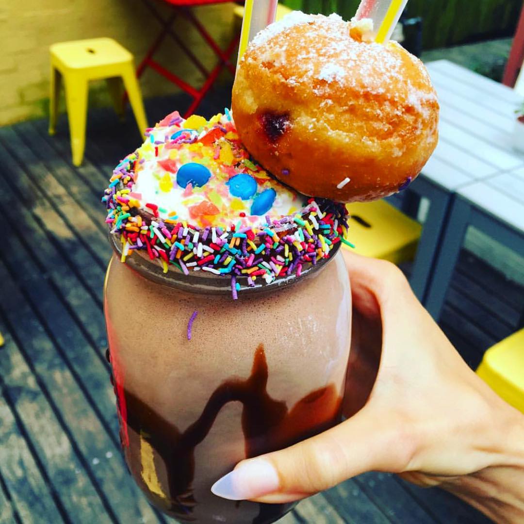 melbourne muharam cafe nutella doughtnut shake