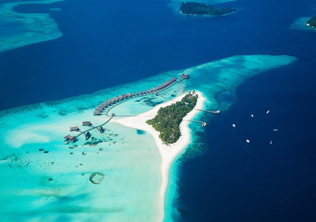 mother daughter trips -maldives