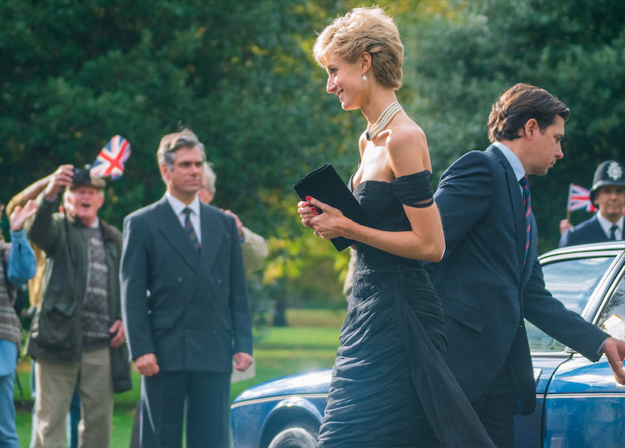 Style ID: Princess Diana's royal wardrobe in 'The Crown' Season 5 | BURO.