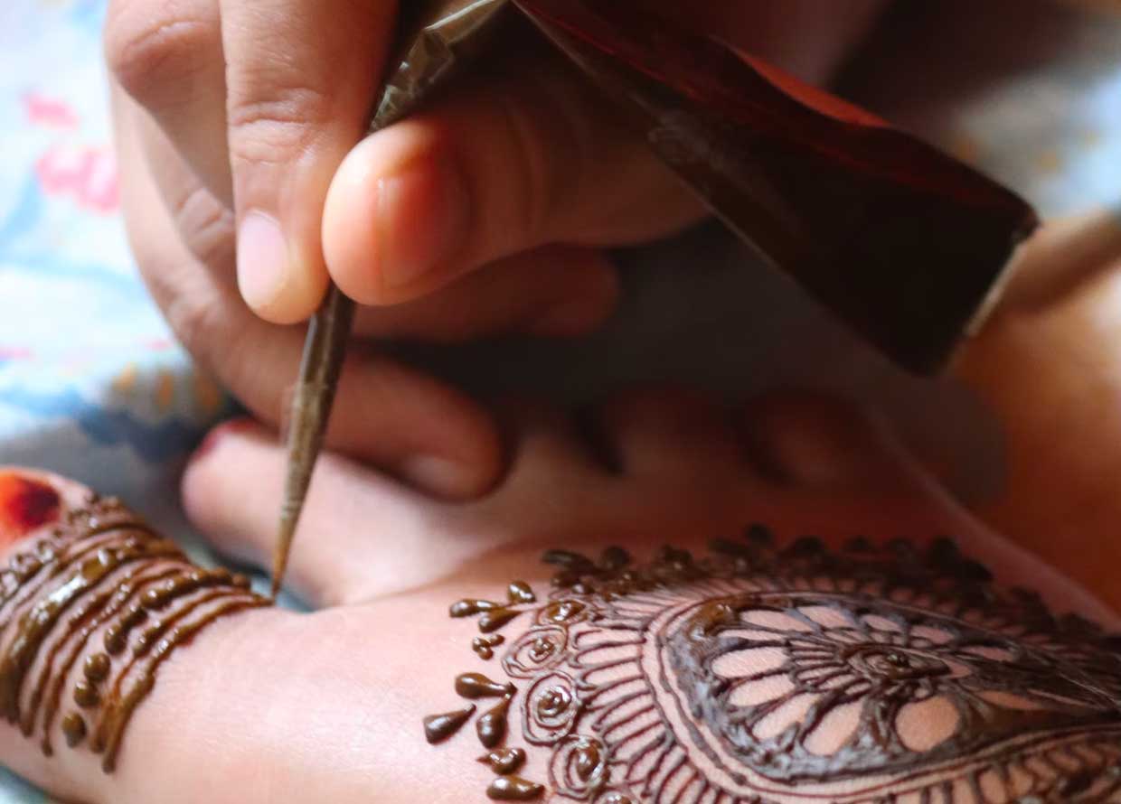 14 Mehndi Design That will make you wow| MozaicQ | by Heena Khan | Medium