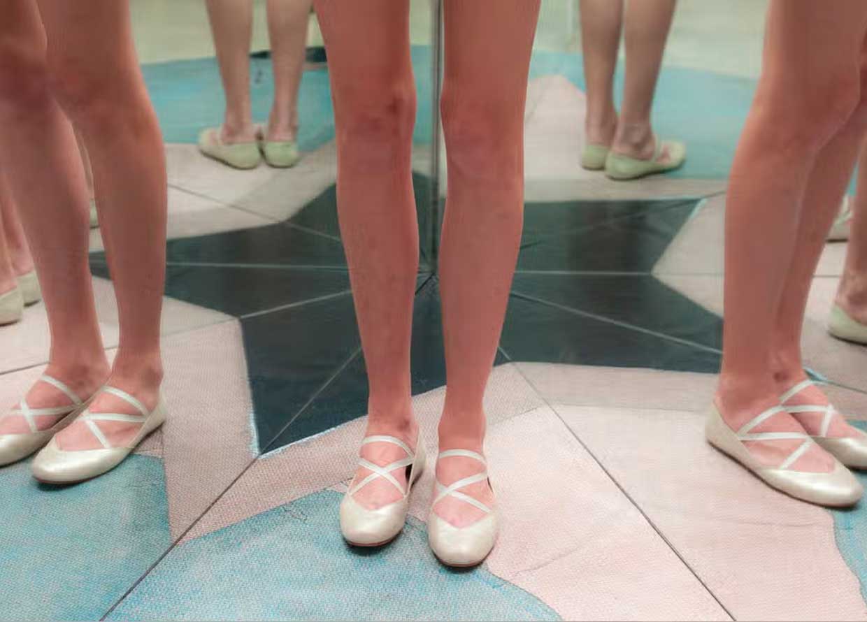 Ballet flats are back and so is the twee girl foot stink—here’s how to fix it