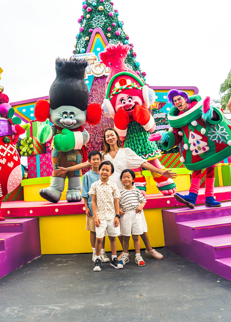 7 Ways to celebrate a Superstar Christmas at Resorts World Sentosa, Singapore