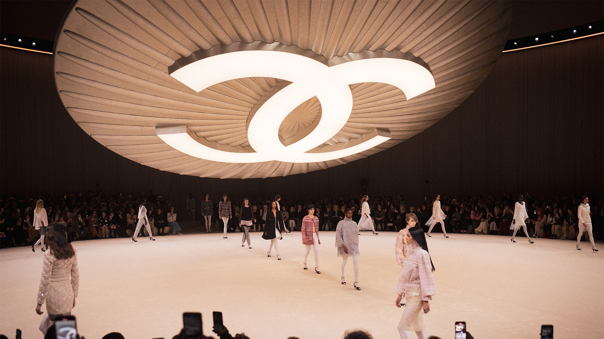 Chanel’s SS24 Haute Couture show is a tribute to the art of movement and dance