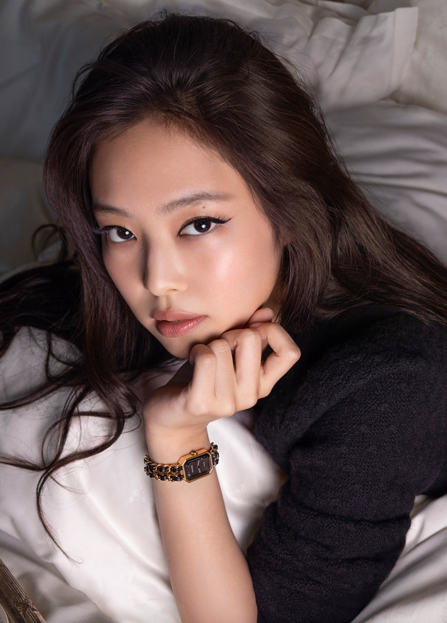 Jennie takes centre stage in the new Chanel Première Édition Originale campaign