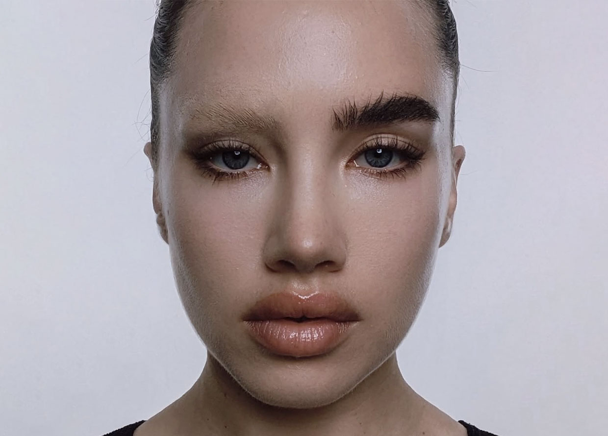 How To Fake Bleached Brows—Beauty’s Most Polarising Trend