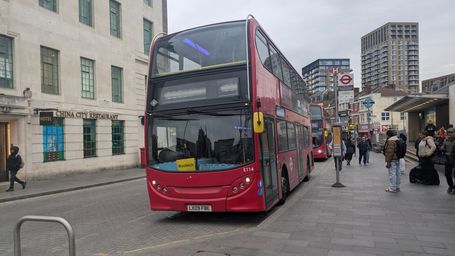 Bus LX09FBE — ADL Enviro 400