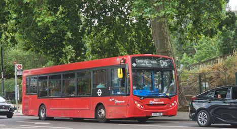 Bus LX13CZV — ADL Enviro 200