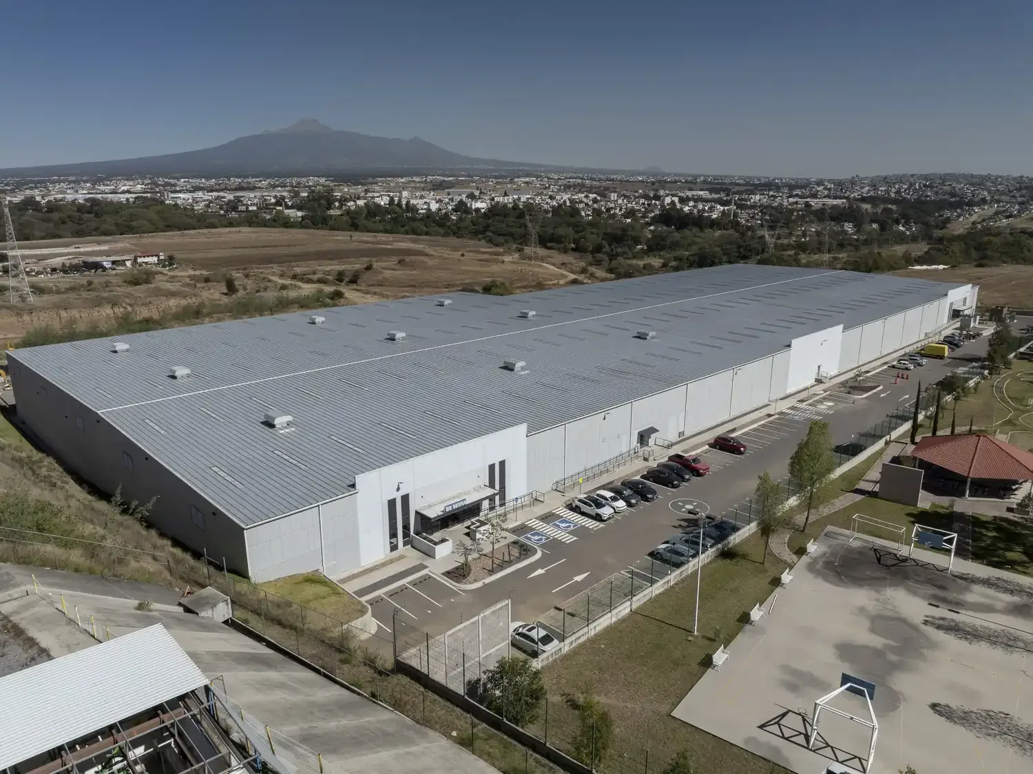 Nave Industrial de 3,360 m² en Renta en Puebla