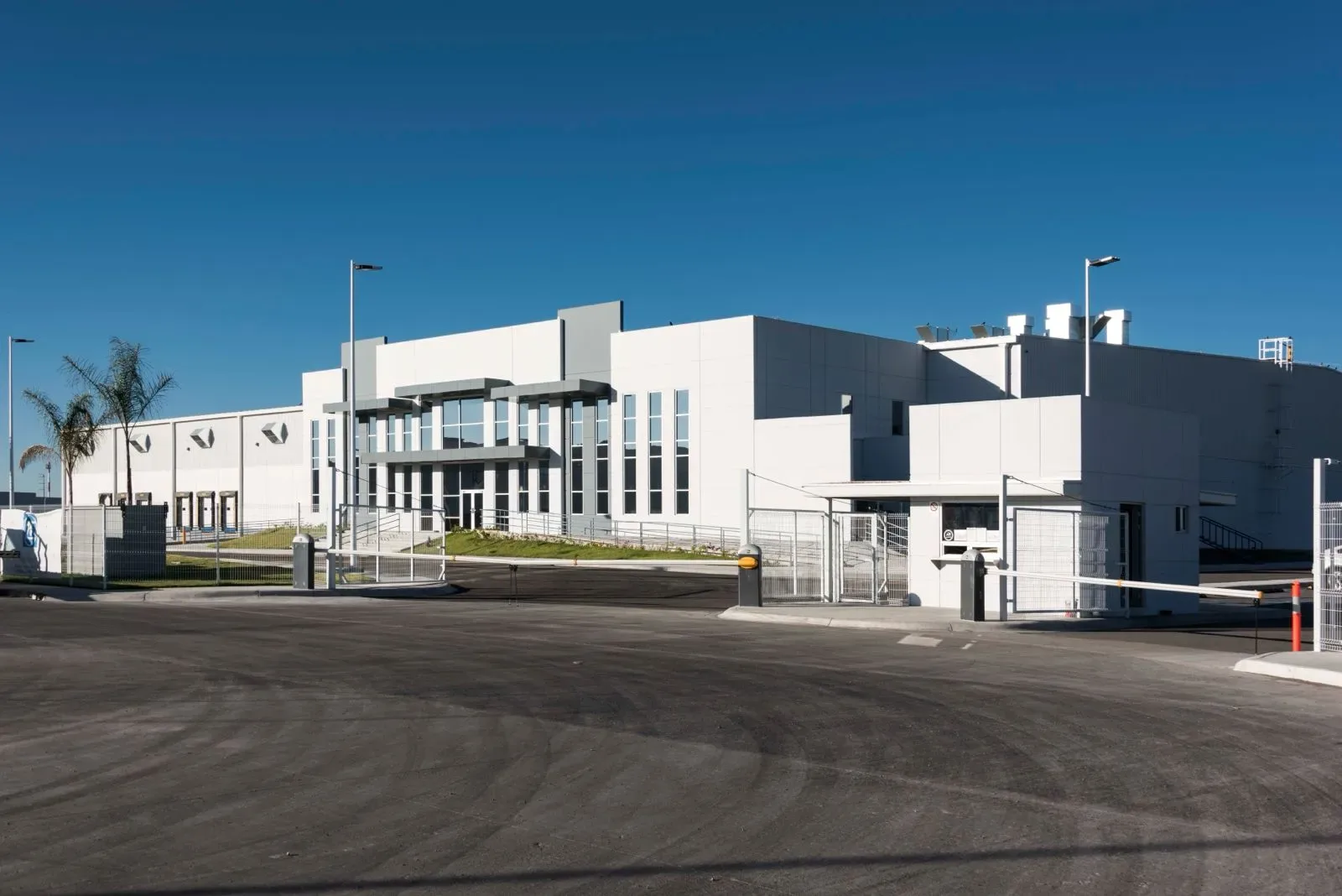 Nave Industrial de 9,221 m²