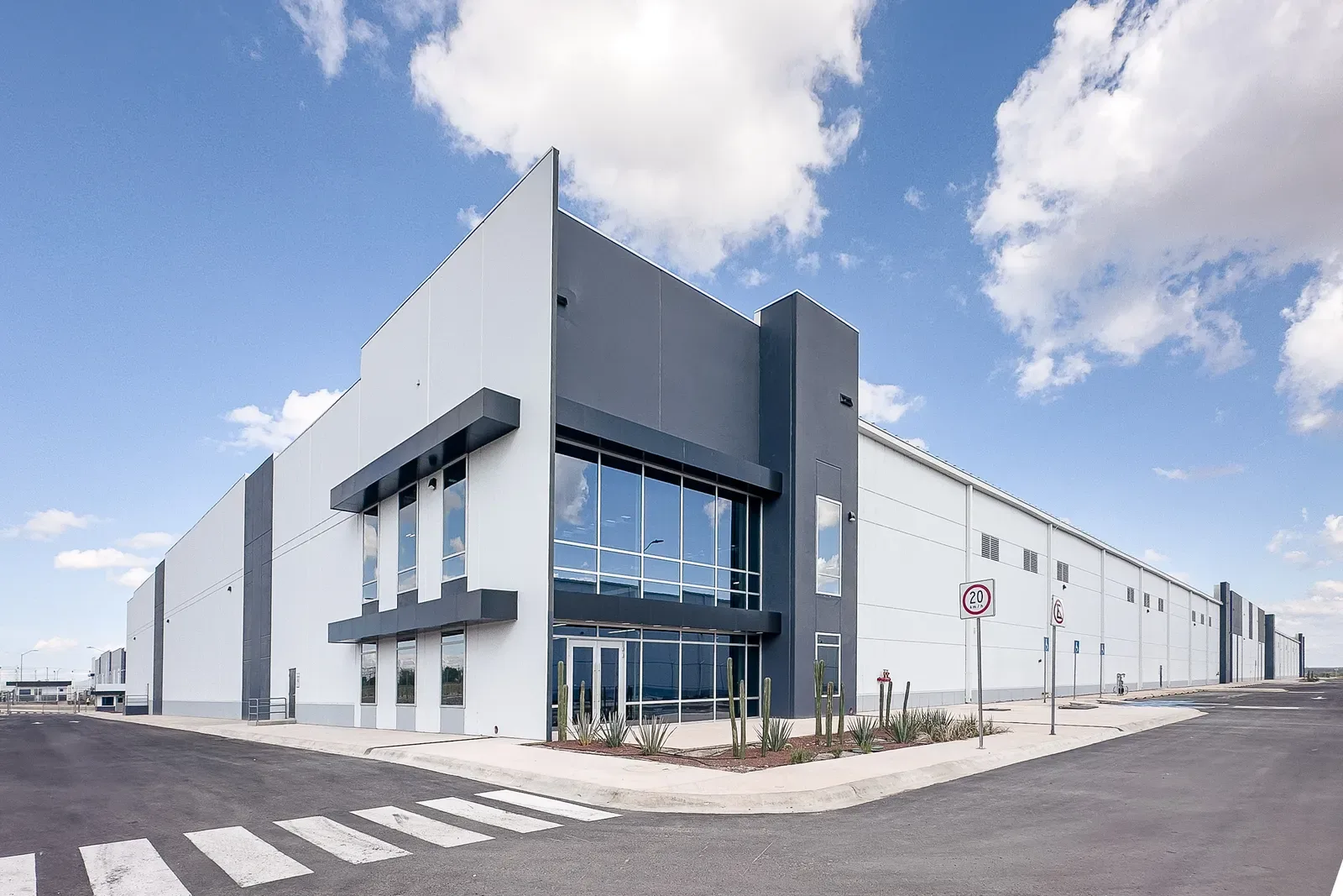Nave Industrial de 24,390 m²