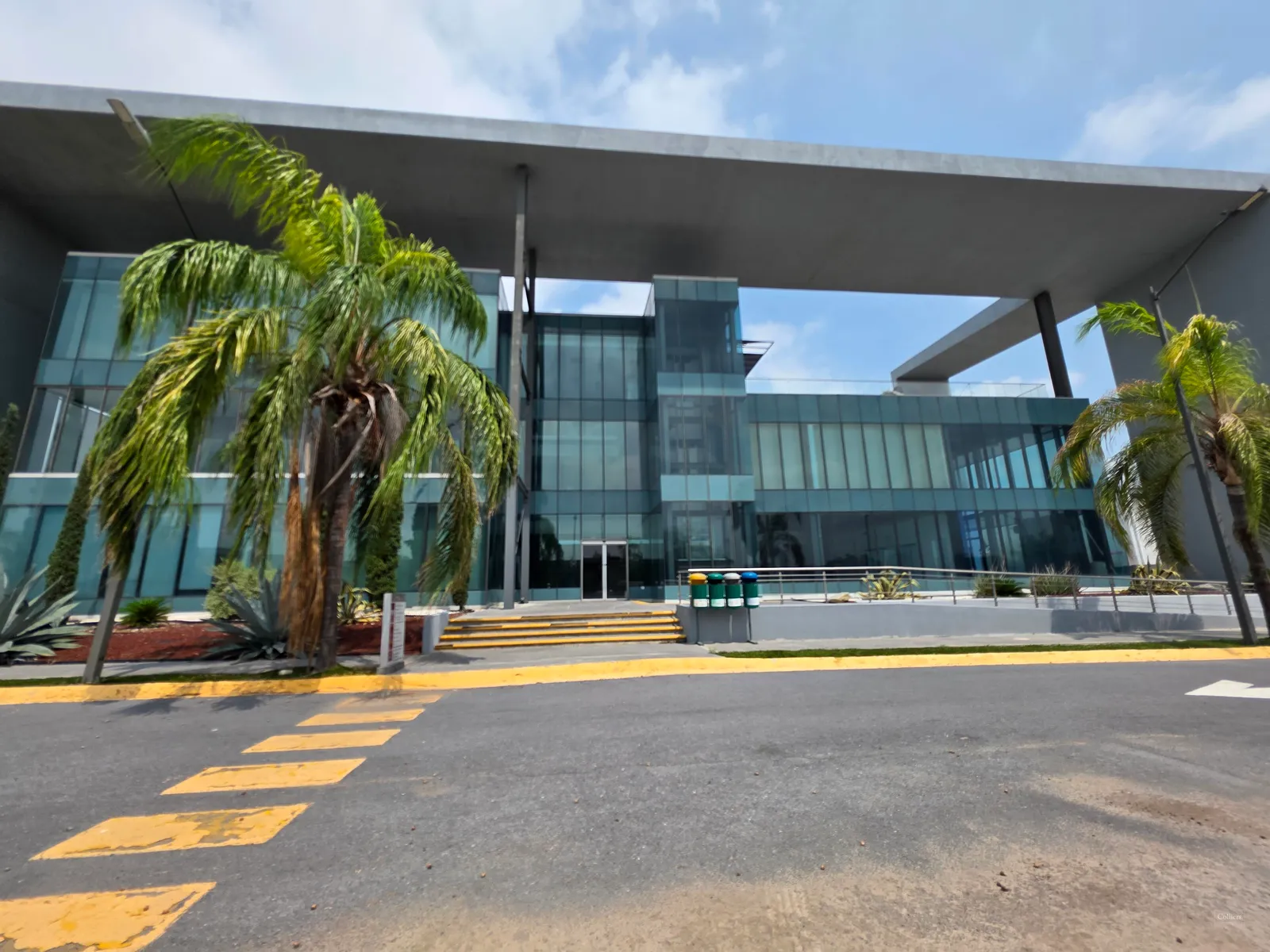 【Campeche · Ciudad del Carmen】 Puerto Pesquero Laguna Azul 园区 3,200 m² 甲级工业厂房 (现房出售) - 墨西哥工业厂房 Gongye Space