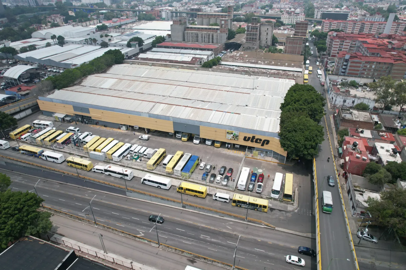 Bodega Industrial de 12,800 m² con 9 Andenes en CDMX, Cuauhtémoc
