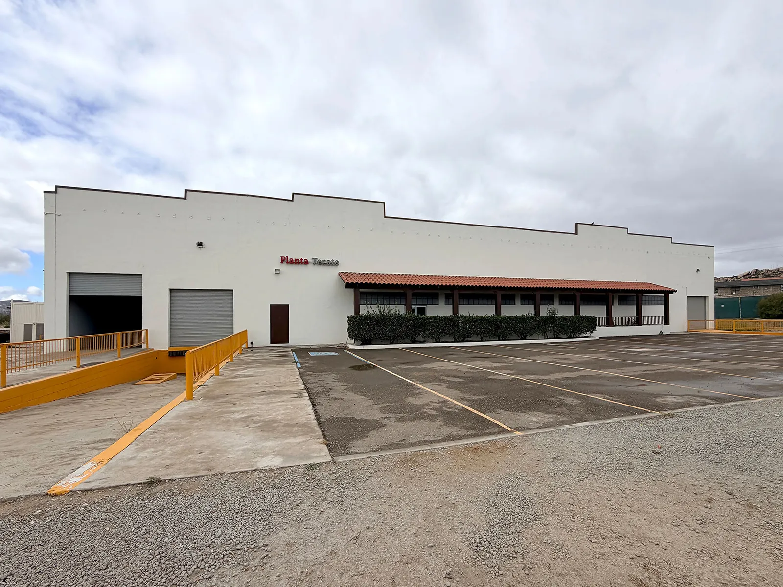【下加州 · Tecate】  3,265 m² 甲级工业厂房 (现房出租) - 墨西哥工业厂房 Gongye Space
