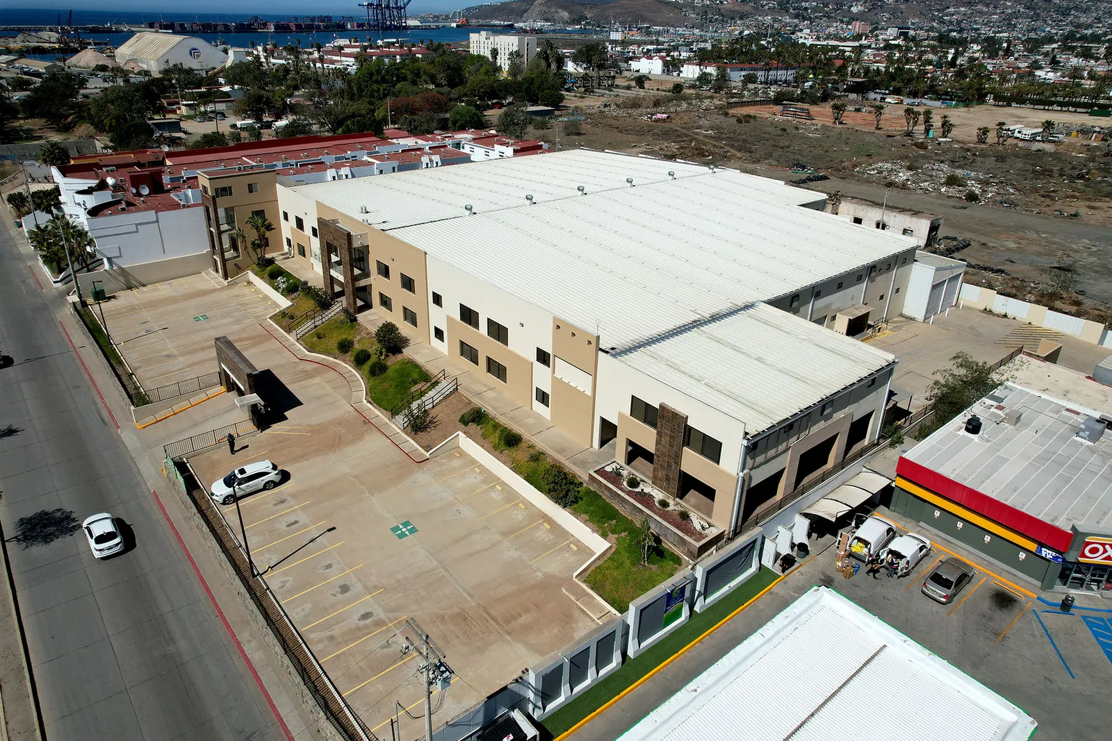 【下加州 · Ensenada】  5,016 m² 甲级工业厂房 (现房出租) - 墨西哥工业厂房 Gongye Space