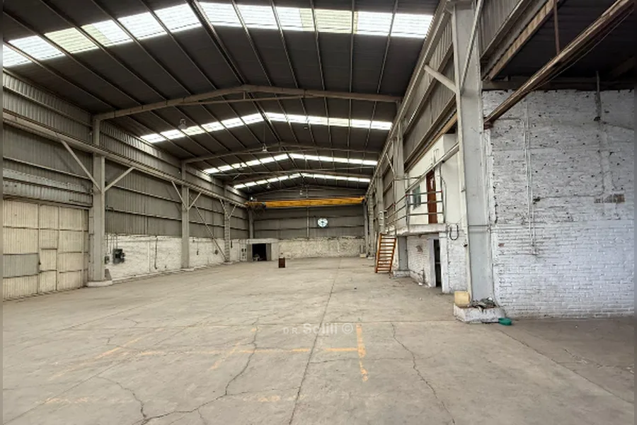 Nave Industrial de 1,220 m² en Renta - Laminacero Bodega 1
