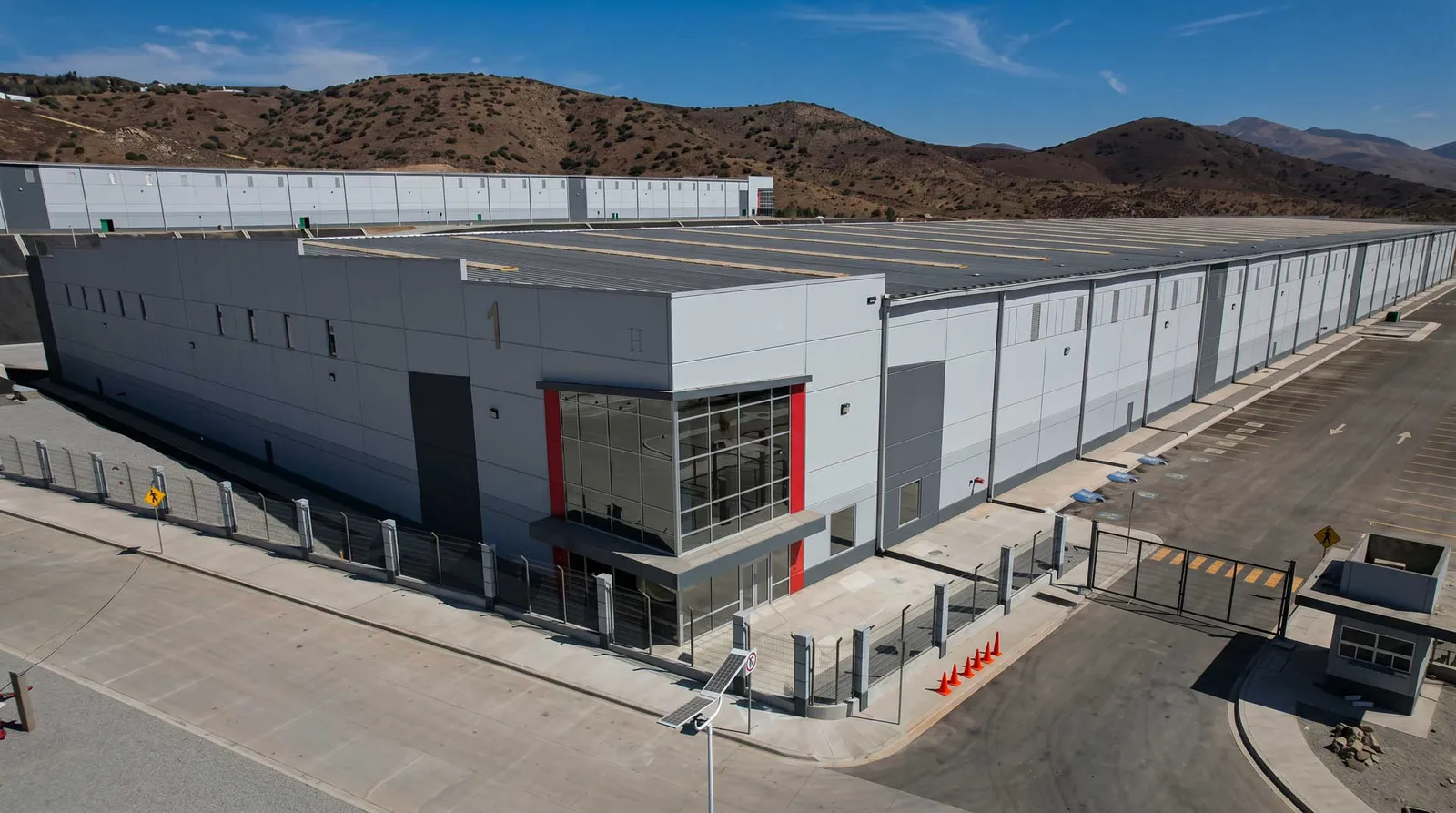 【下加州 · Tecate】  69,307 m² 甲级工业厂房 (现房出租) - 墨西哥工业厂房 Gongye Space