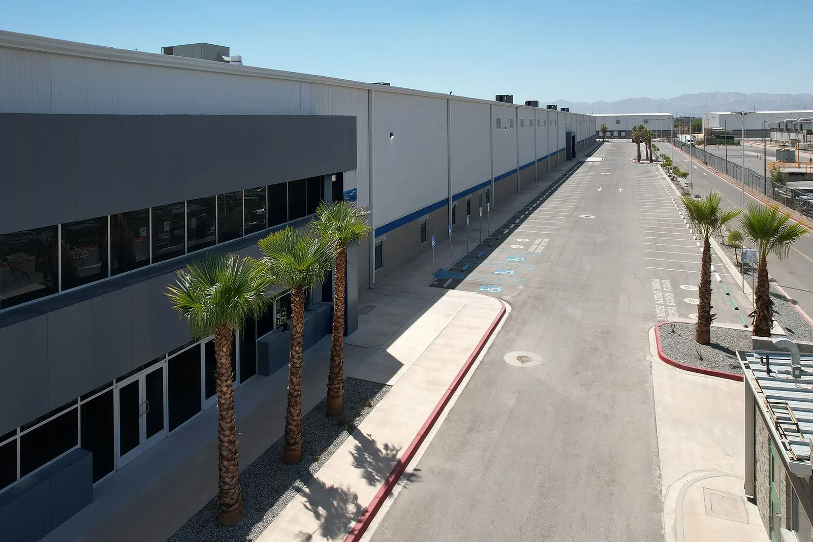 【下加州 · Mexicali】  47,179 m² 甲级工业厂房 (现房出租) - 墨西哥工业厂房 Gongye Space