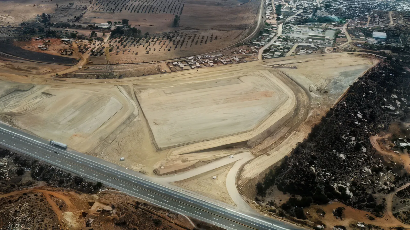 【下加州 · Tijuana】  9,935 m² 甲级工业厂房 (现房出租) - 墨西哥工业厂房 Gongye Space