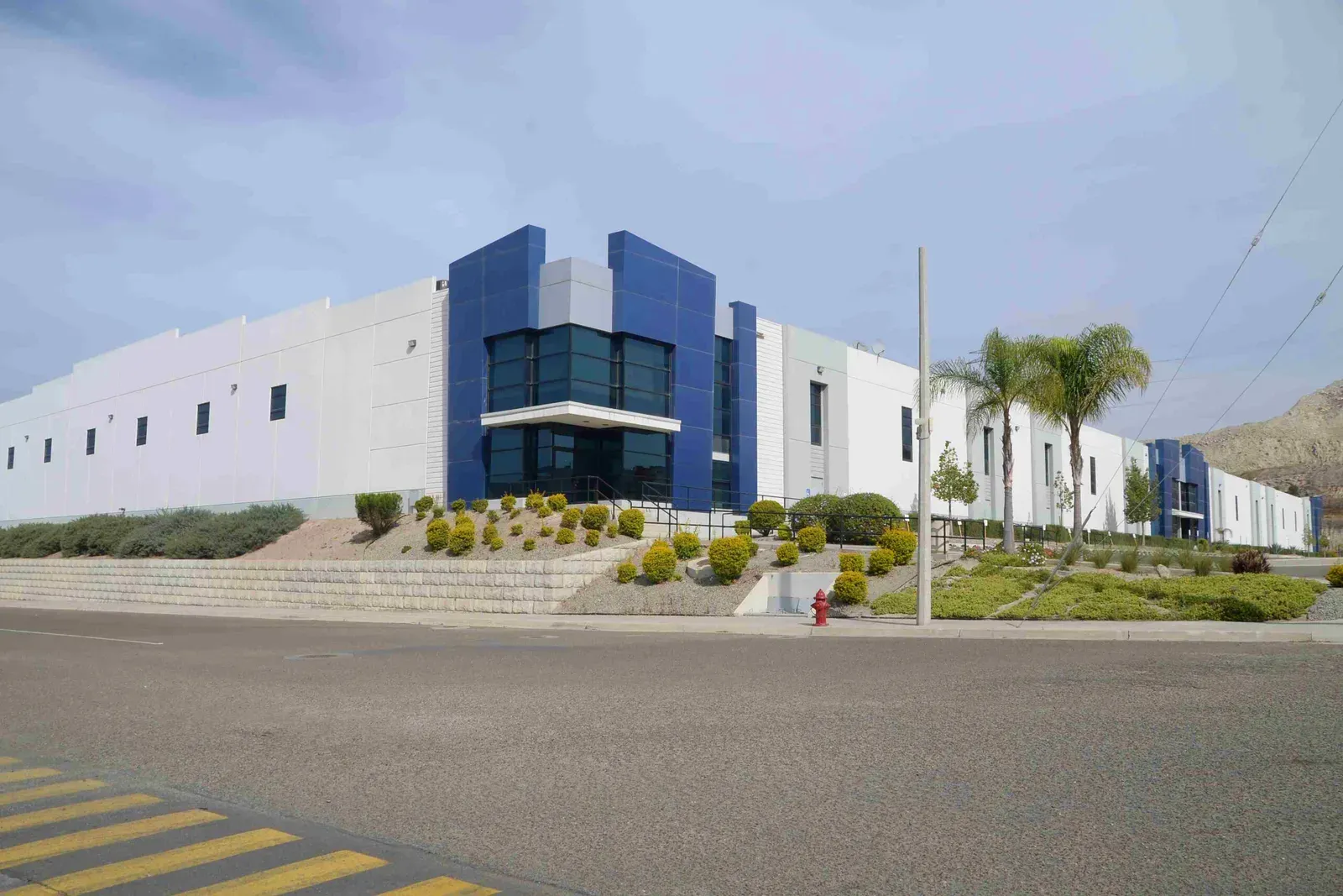 【下加州 · Tijuana】 Valle Bonito Industrial Park 园区 13,813 m² 甲级工业厂房 (现房出租) - 墨西哥工业厂房 Gongye Space