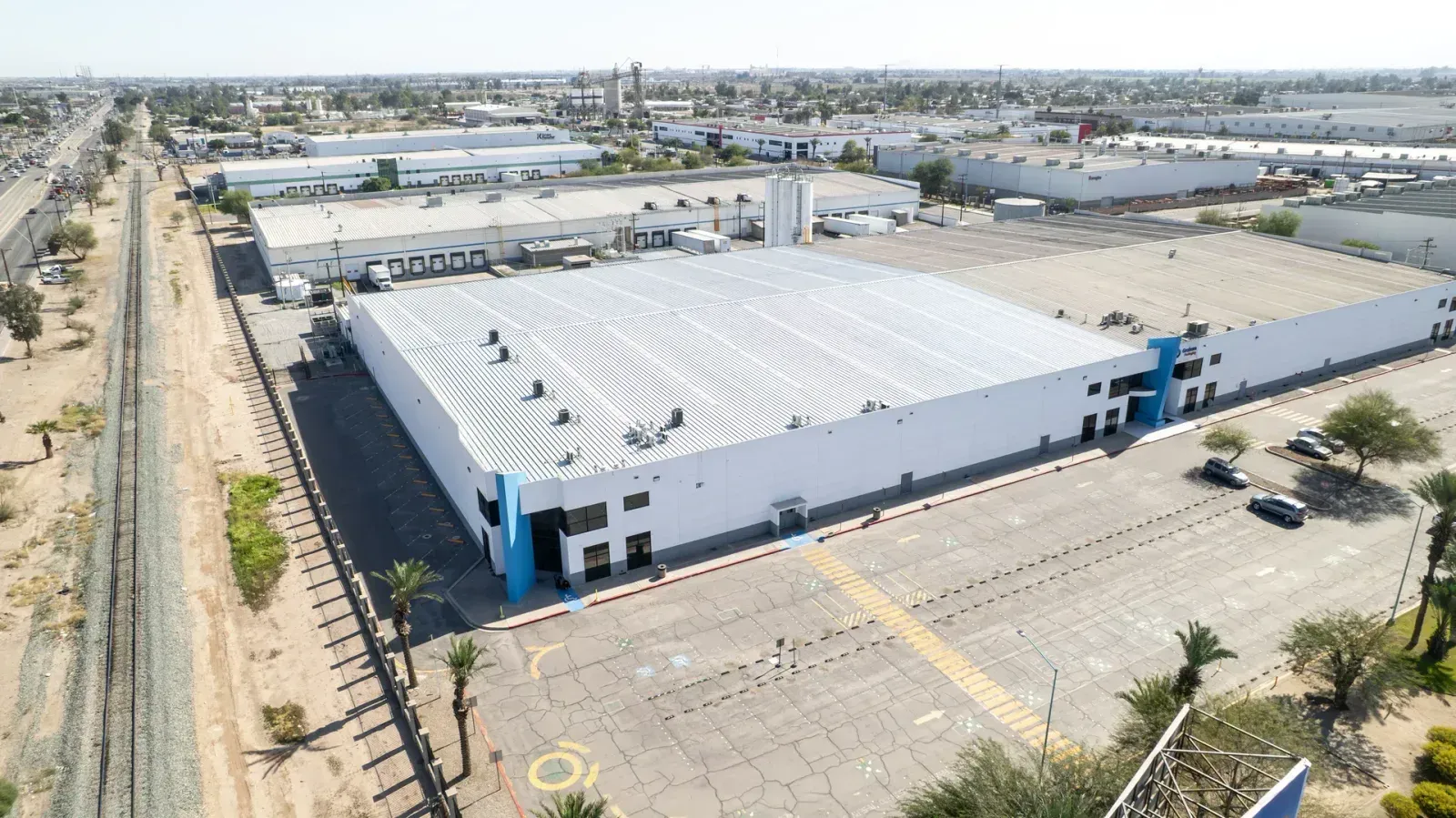 【下加州 · Mexicali】 Palaco Industrial Park 园区 5,881 m² 甲级工业厂房 (现房出租) - 墨西哥工业厂房 Gongye Space