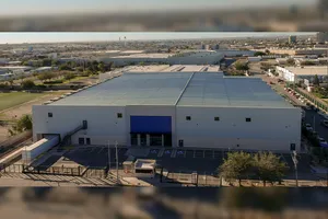 Nave Industrial en Renta - Genesis Building
