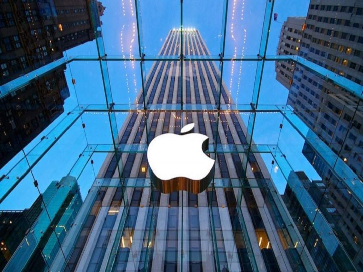 Apple ndryshon strategji për punonjësit