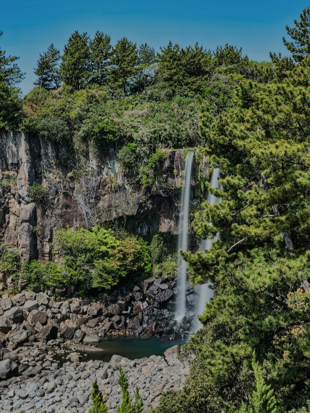 What is the best way to find purchasers interested in purchasing Utah land for cash money?